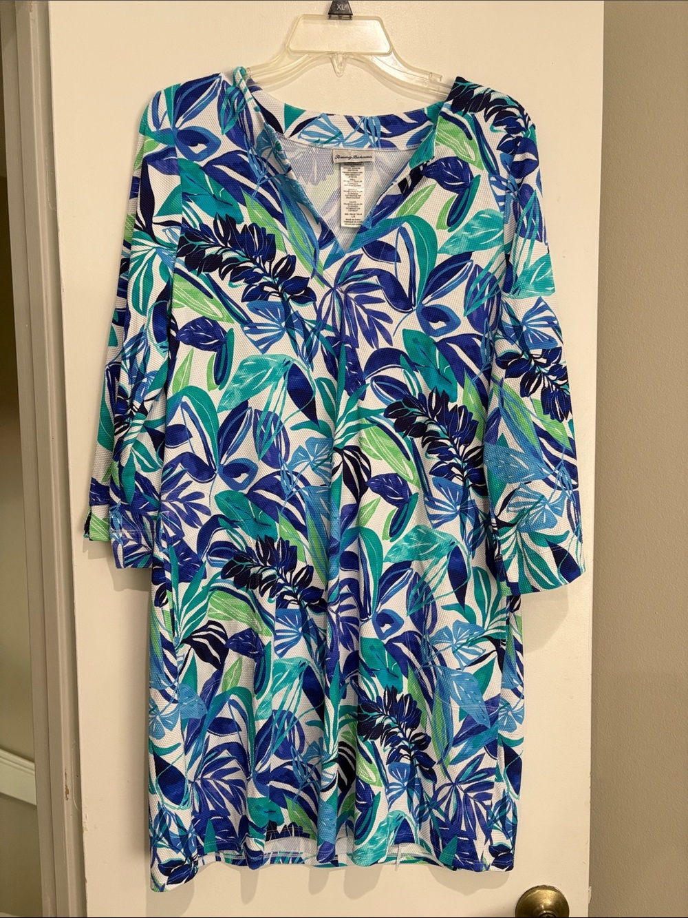 Tommy Bahama Dress w/ pockets - L